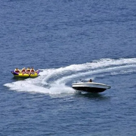 Misia Enas - Modern 2 Bedroom With Sea Views - Close To