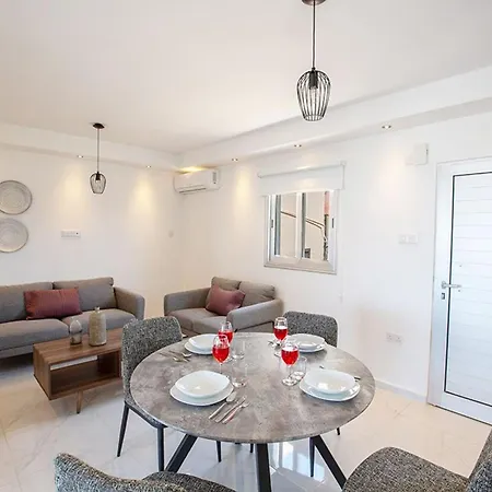 Lejlighed Misia Enas - Modern 2 Bedroom With Sea Views - Close To Ayia Napa