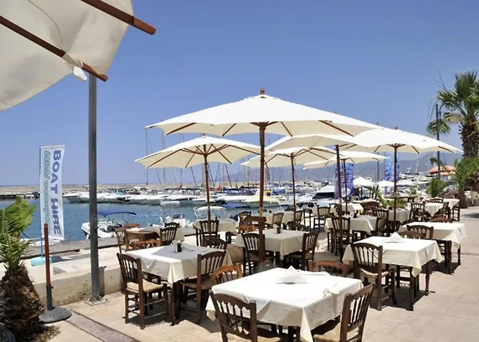 Misia Enas - Modern 2 Bedroom With Sea Views - Close To Apartamento Ayia Napa