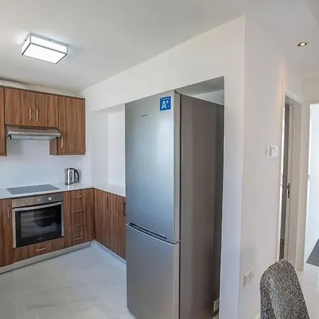 Misia Enas - Modern 2 Bedroom With Sea Views - Close To * Αγία Νάπα